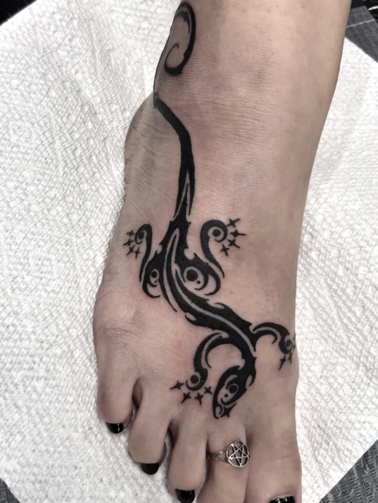 Abstract Neotribal Lizard Foot Tattoo
