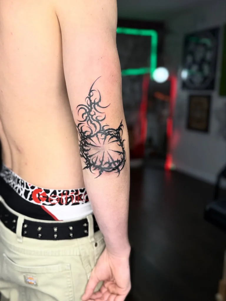 Sharp Neo-Tribal Blackwork
