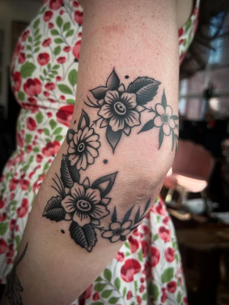 Traditional Floral Wrap