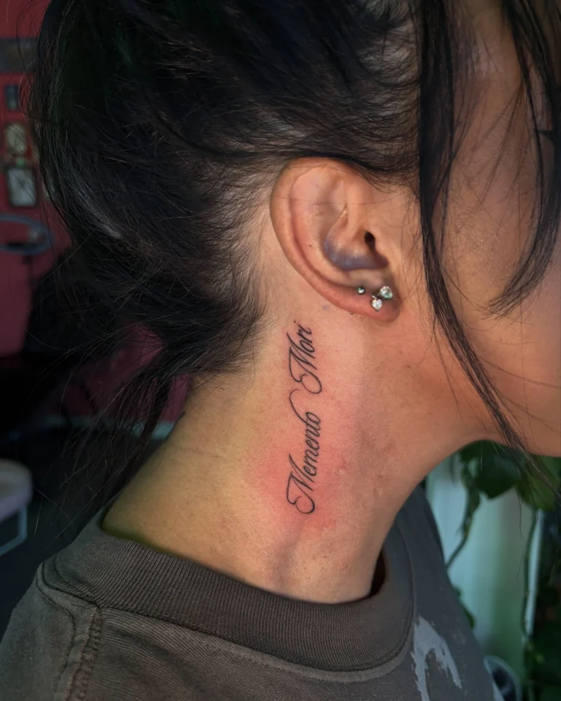Vertical Fine Line Script