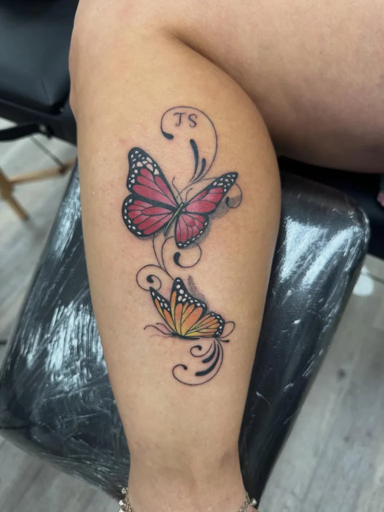 Vibrant Dual Monarchs with Elegant Filigree