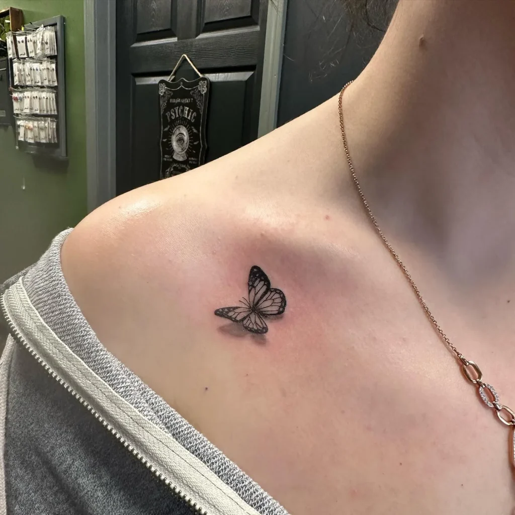 3D Realistic Collarbone Butterfly