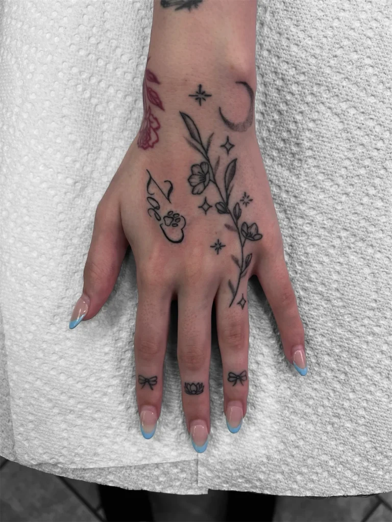 Celestial Floral Vine with Finger Accents