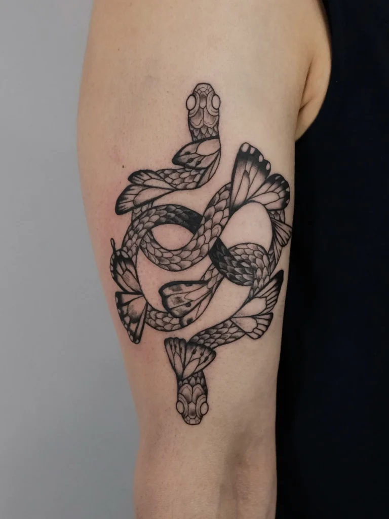 Symmetrical Serpent Butterfly Hybrid
